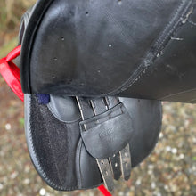 Load image into Gallery viewer, EcoRider Freedom 17.5” Black Adjustable Jump Saddle