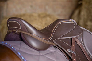 Norton Club Rexine Evol Close Contact Saddle