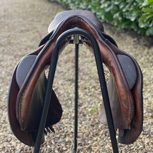 Stubben Siegfried 17.5” Brown Jump Saddle