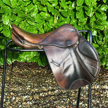 Load image into Gallery viewer, Stubben Edelweiss 17.5” Brown Jump Saddle