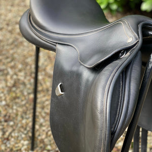Bates Elevation DS 17.5” Black Adjustable Jump Saddle