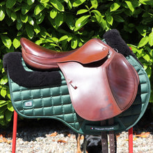 Load image into Gallery viewer, Prestige Eventing 18” Tobacco Brown Jump Saddle