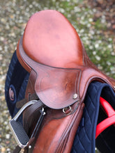 Load image into Gallery viewer, Pessoa Legacy Junior 16” Brown Jump Saddle