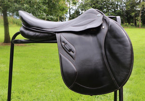 Stubben Phoenix Elite 17.5” Black Wide Jump Saddle