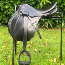 Load image into Gallery viewer, Stubben Roxanne 17” Jump Saddle