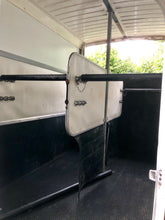 Load image into Gallery viewer, Ifor Williams 511 Horsebox - Black