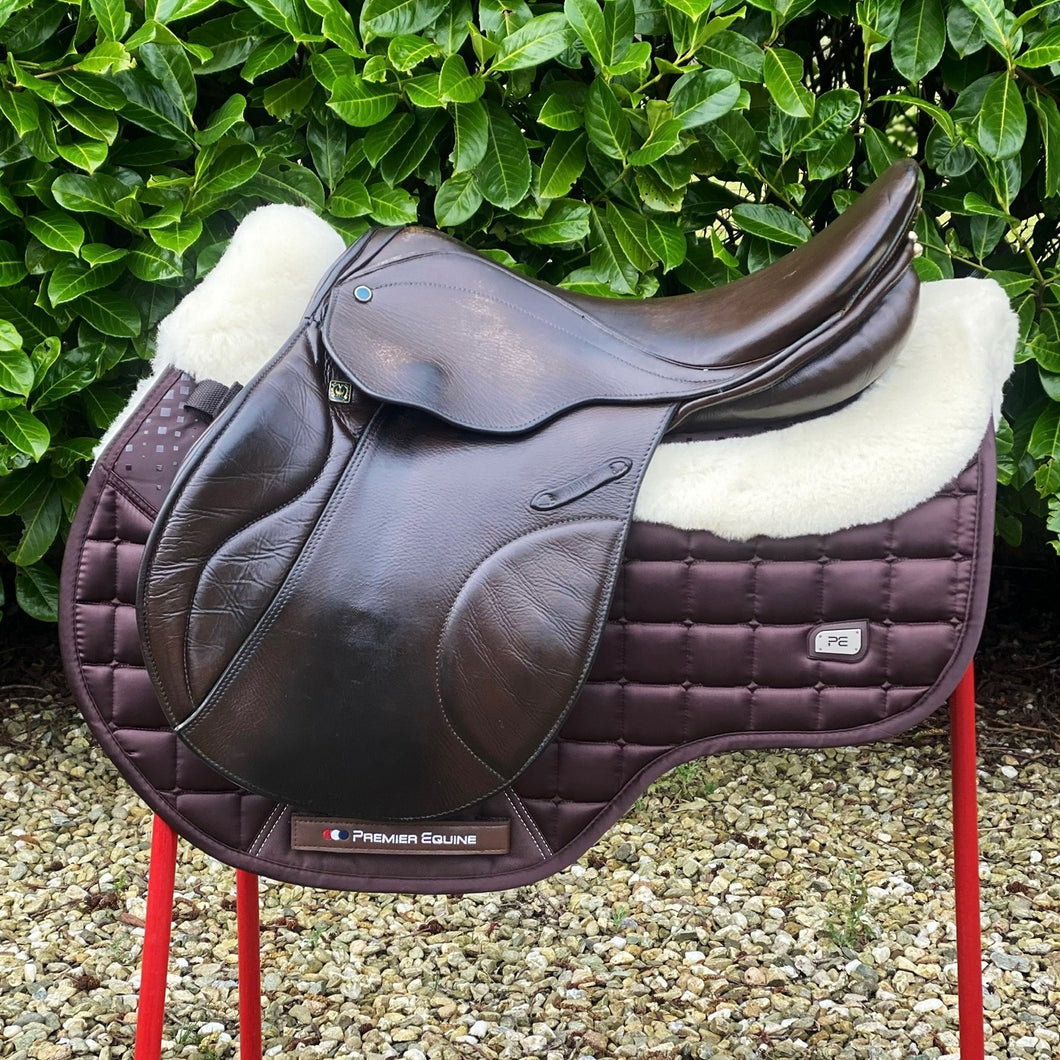 Stubben Genesis 17.5” Brown Jump Saddle