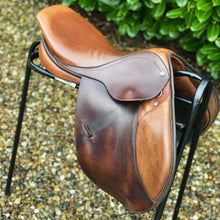 Load image into Gallery viewer, Lemetex Alpina 17.5” Brown Jump Saddle