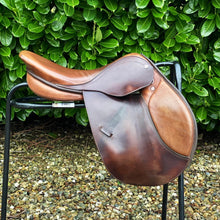 Load image into Gallery viewer, Lemetex Alpina 17.5” Brown Jump Saddle