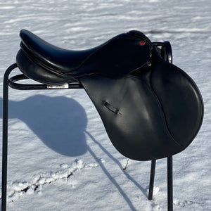 Lemetex Stylist 17.5” Black Jump Saddle